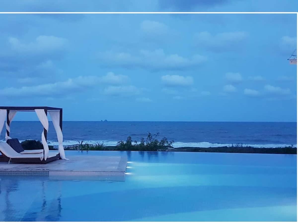 Ape Estilo Resort C/ Pe Na Areia E Vista Mar, Proximo Ao Beto Carrero Piçarras Zewnętrze zdjęcie