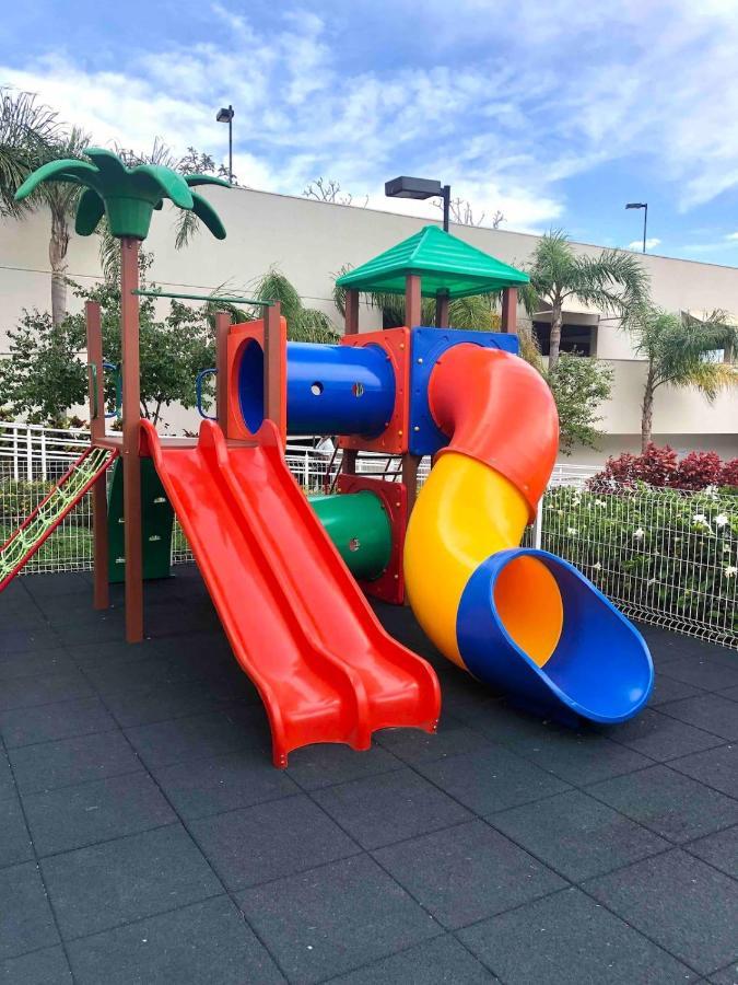 Ape Estilo Resort C/ Pe Na Areia E Vista Mar, Proximo Ao Beto Carrero Piçarras Zewnętrze zdjęcie