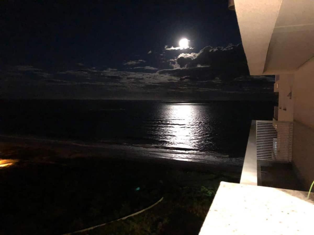 Ape Estilo Resort C/ Pe Na Areia E Vista Mar, Proximo Ao Beto Carrero Piçarras Zewnętrze zdjęcie