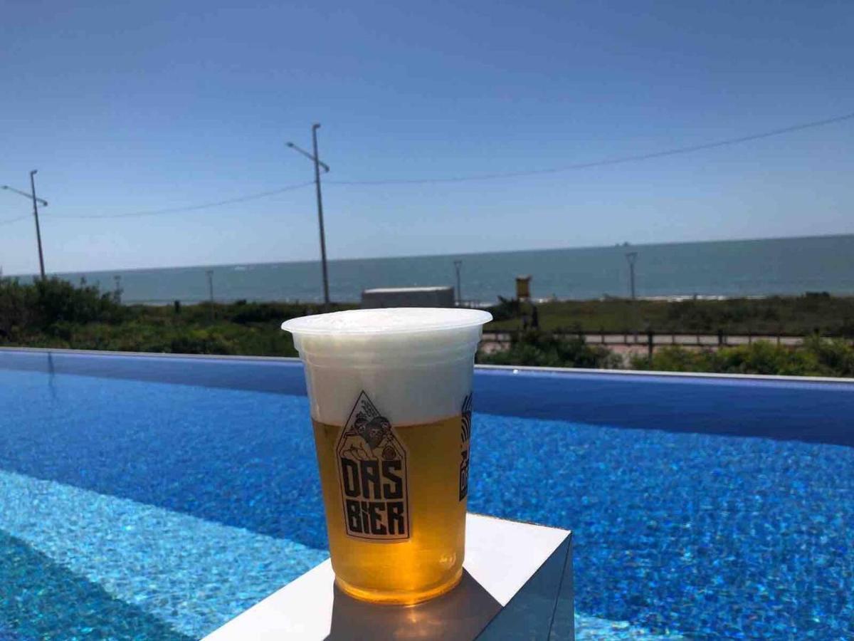 Ape Estilo Resort C/ Pe Na Areia E Vista Mar, Proximo Ao Beto Carrero Piçarras Zewnętrze zdjęcie